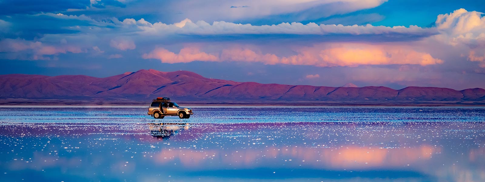 4wd Uyuni Salt Flats 4wd on the Uyuni Salt Flats