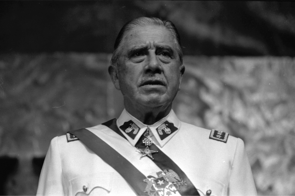 Influencial Augusto Pinochet. Influencial Augusto Pinochet.