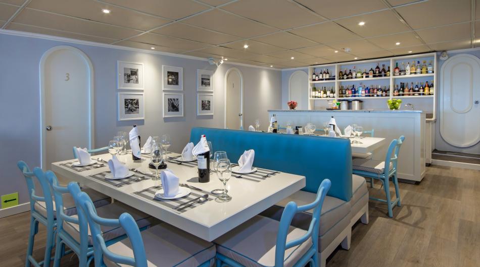 Dining Area Archiel Ship Galapagos