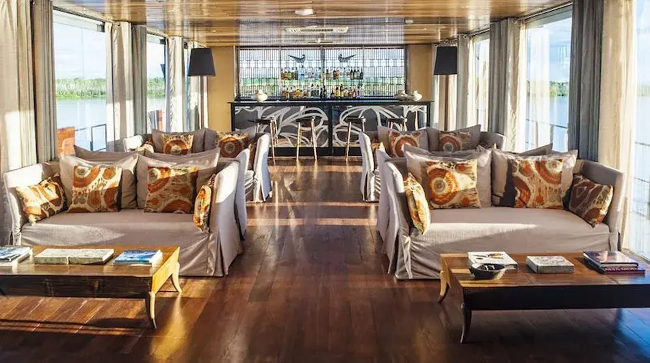 Aria indoor lounge