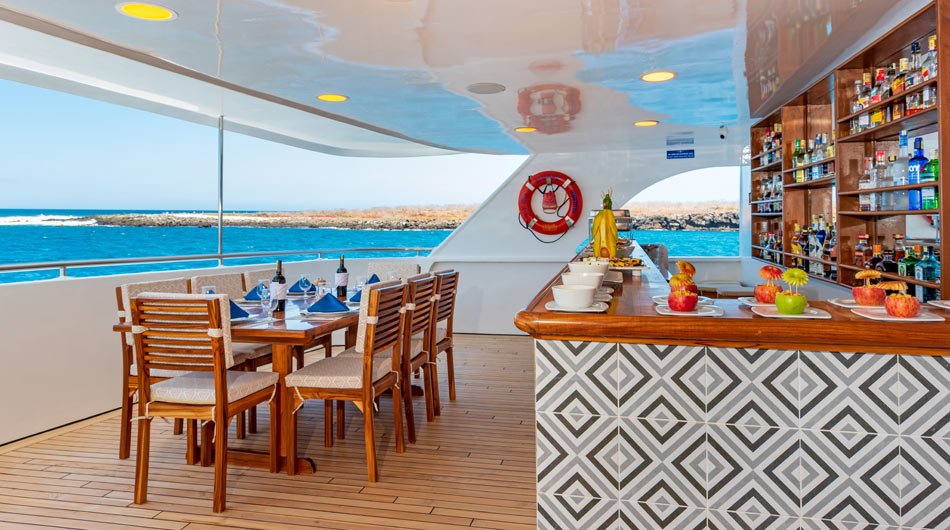 Ocean Spray Galapagos Cruise Ship - Al Fresco Dining 