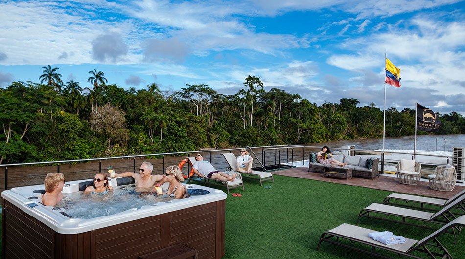 sun-deck-SOCIAL-AREAS-f8-manatee