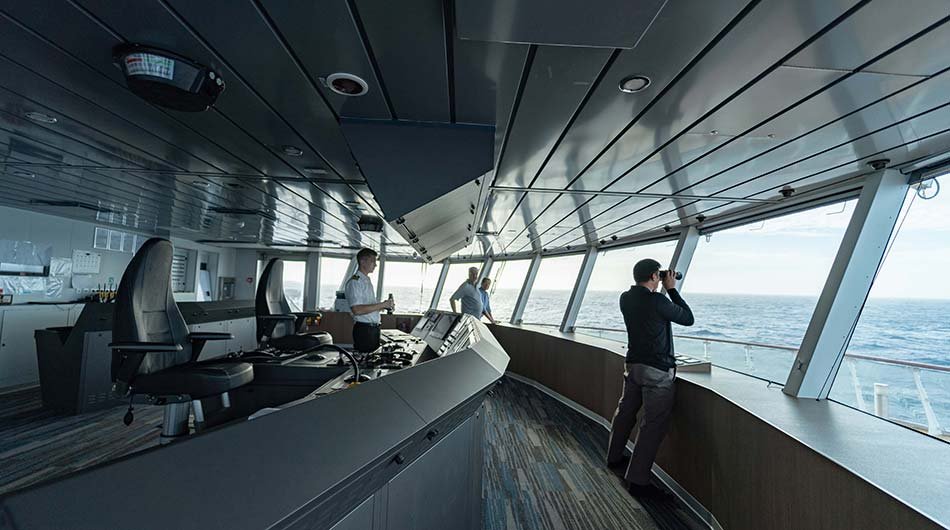 Bridge on Greg Mortimer