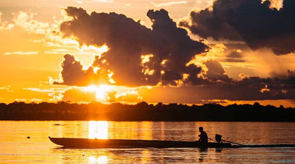 Amazon---Villiger-on-River---01