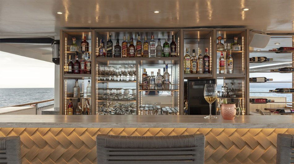 Grace Yacht, Galapagos Islands - Al Fresco Bar