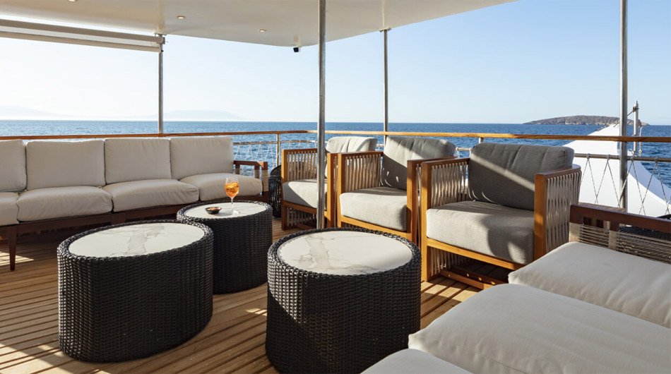Grace Yacht, Galapagos Islands - Lounge 