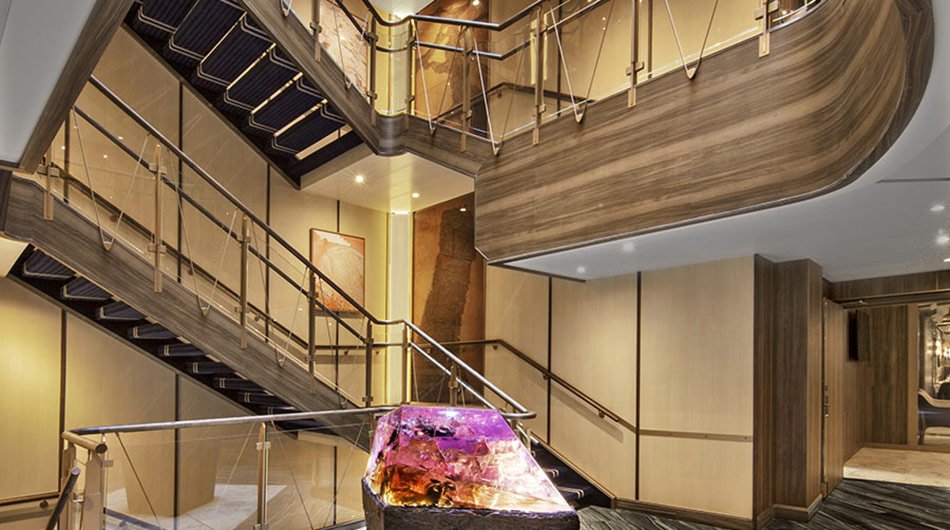 Seabourn-Venture---Atrium_0