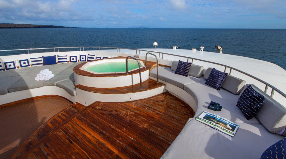 infinity-jacuzzi-resized