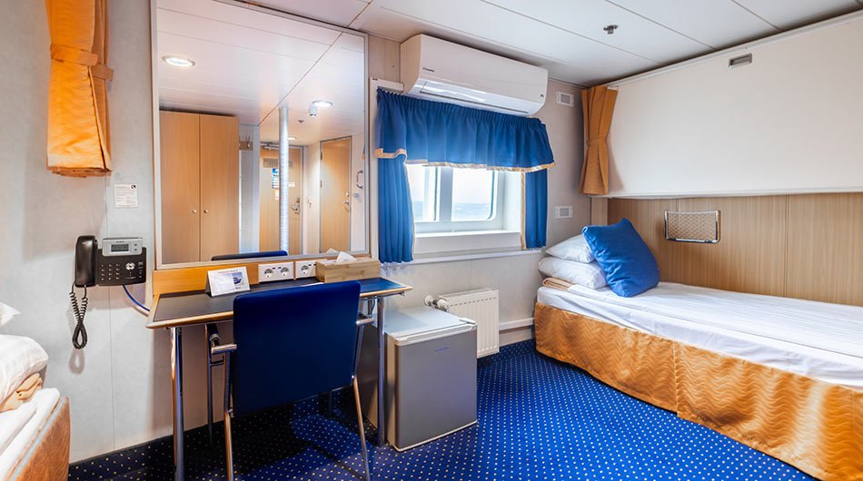 catergory-1-cabin-triple-upper-deck-03