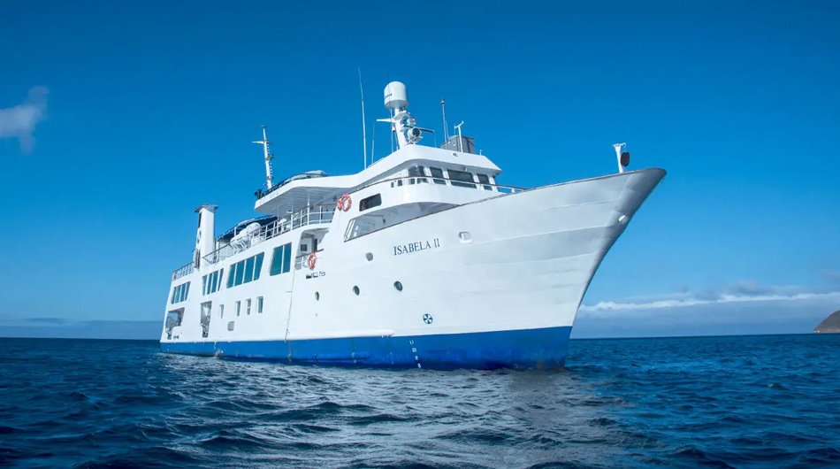 Isabela Yacht Exterior View