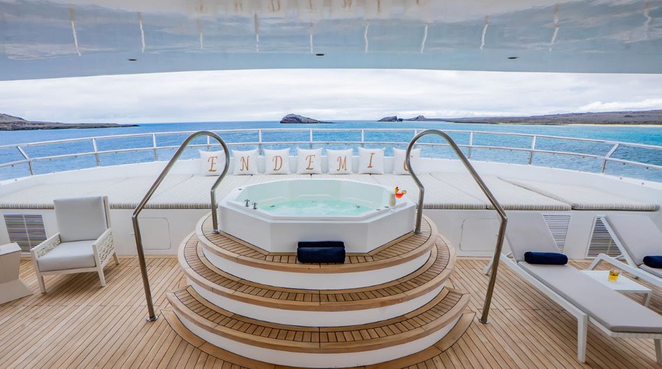 Endemic Galapagos - Hot Tub