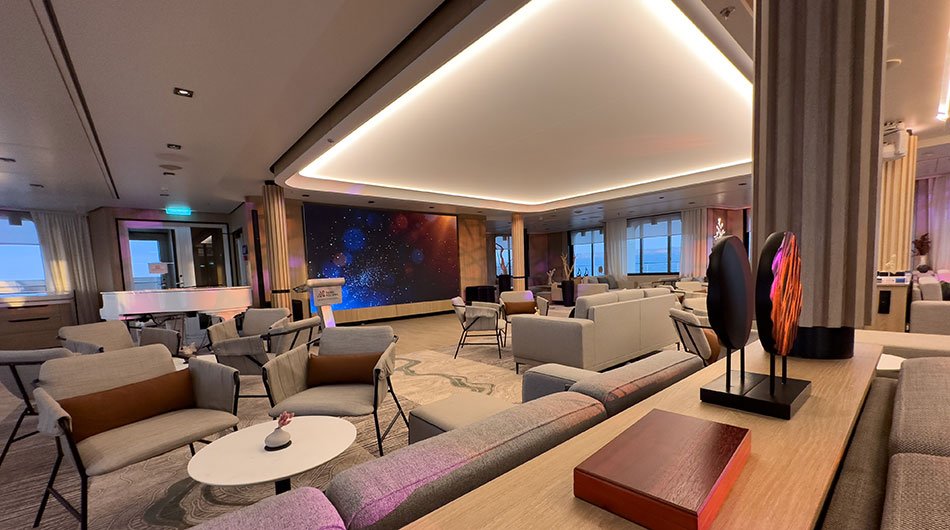 SH Diana Observation Lounge