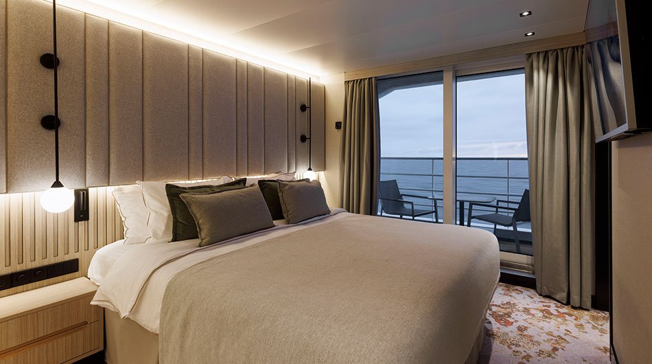 SH Vega Premium Suite bedroom