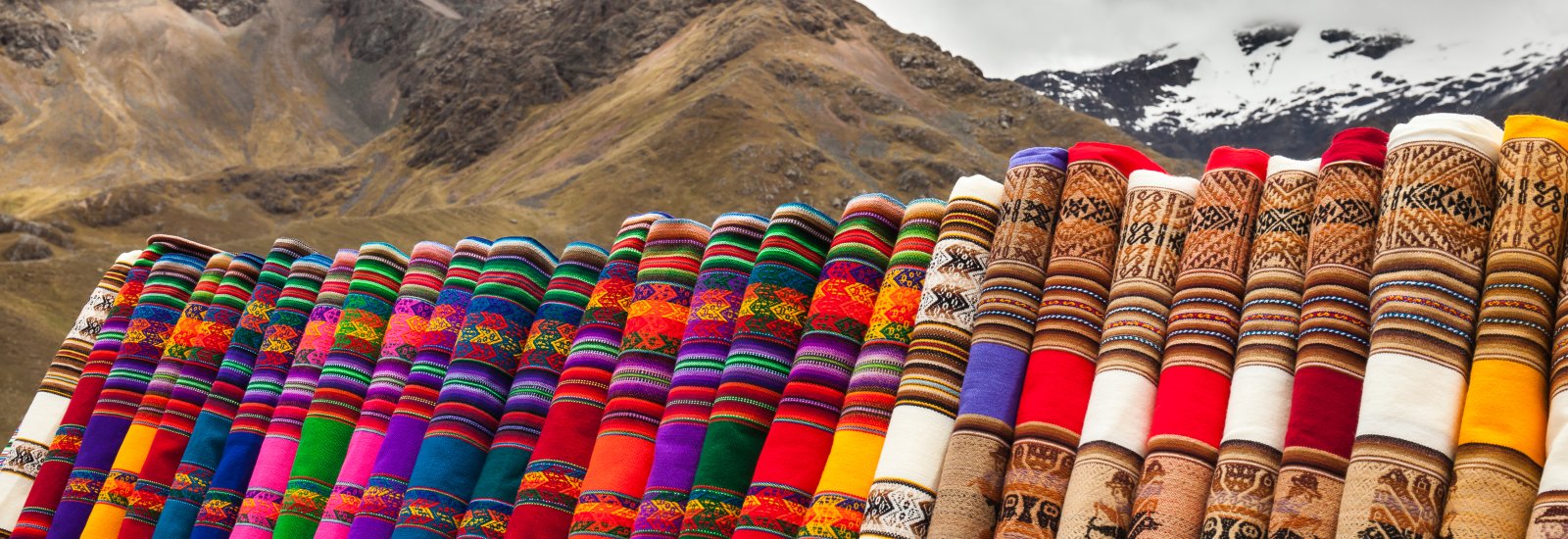 Peru_Mountains_Fabric_shutterstock_307740302