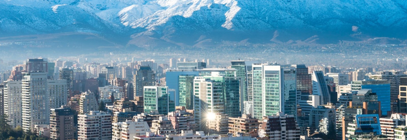 Santiago_shutterstock_198592412-1618x1080