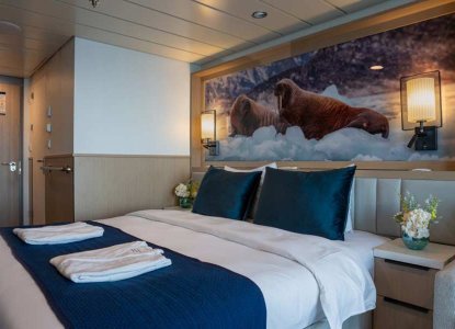 CAT CS - Superior Balcony Stateroom