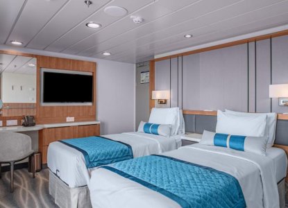 CAT B - Balcony Suite